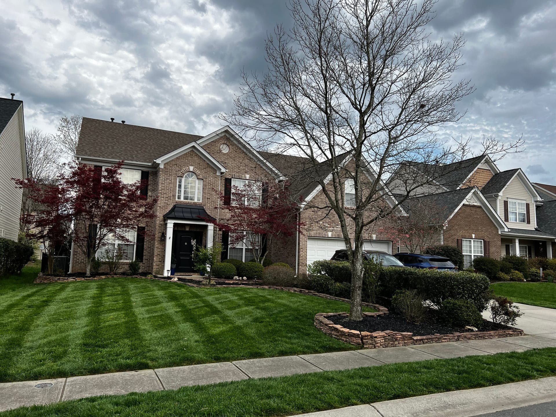 Commercial lawn maintenance